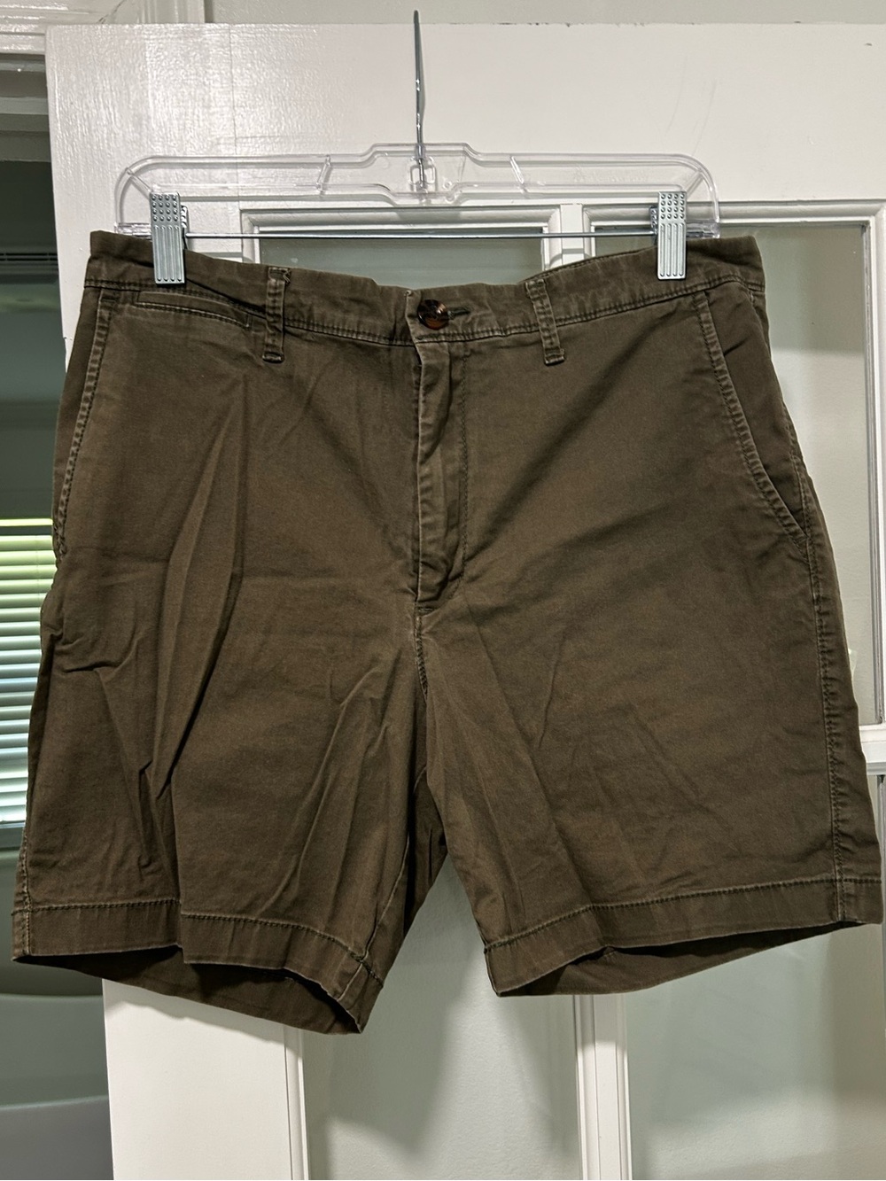 Men's Goodfellow & Co Olive Green Flat-Front Chino Shorts Size 32 7 Inch